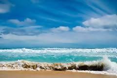 Με ζέστη και μελτέμια η τελευταία Κυριακή του Αυγούστου