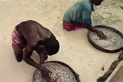 Σύλληψη Αμερικανού για εμπορία «ματωμένων διαμαντιών» στον εμφύλιο της Σιέρα Λεόνε