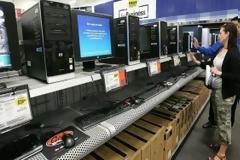 Συνεχίζεται η πτώση της παγκόσμιας αγοράς υπολογιστών