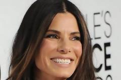 Δείτε το νέο αμόρε της Sandra Bullock [photos]