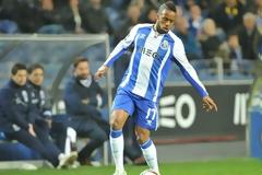 «ΠΡΩΤΑ ΝΑ ΚΛΕΙΣΟΥΜΕ ΚΟΡΟΝΑ ΚΑΙ... ΒΛΕΠΟΥΜΕ ΓΙΑ ΕΡΝΑΝΙ!»