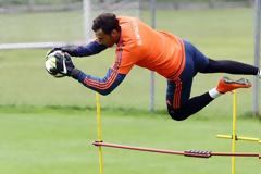 Ο ΛΟΡΙΑ... ΠΡΟΕΙΔΟΠΟΙΕΙ!