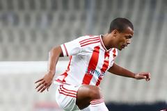 «ΛΙΛ ΚΑΙ ΜΠΑΣΤΙΑ ΓΙΑ ΝΤΟΣΕΒΙ»