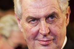 Προκαλεί ξανά ο Τσέχος Πρόεδρος: Η χώρα μου θα μπει στο ευρώ μόλις φύγει η Ελλάδα