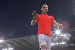 «ΕΞΑΚΟΛΟΥΘΟΥΜΕ ΝΑ ΜΙΛΑΜΕ ΜΕ ΚΑΣΑΜΙ...»