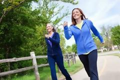 Το καθημερινό περπάτημα μπορεί να προσθέσει επτά χρόνια ζωής...