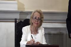 Απίστευτο: Η Πρωθυπουργός είχε συλληφθεί και ο λόγος θα σας κουφάνει