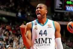 ΑΠΟ ΤΗΝ ΡΕΑΛ ΣΤΗΝ... ΝΤΑΡΟΥΣΑΦΑΚΑ!