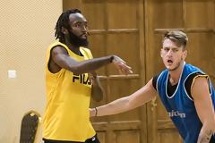 «ΜΠΟΡΟΥΜΕ ΝΑ ΚΟΝΤΡΑΡΟΥΜΕ ΟΛΥΜΠΙΑΚΟ ΚΑΙ ΠΑΟ»