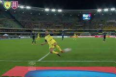 Γκολ ύστερα από μαγικό γύρισμα της μπάλας!