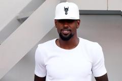 ΜΕΝΕΙ ΜΕΧΡΙ ΝΑ... ΦΥΓΕΙ Ο ΣΑΝΤΑΝΑ!