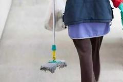 Αυτή είναι η ανακοίνωση του Συνδικάτου ΟΤΑ Αττικής για τις σχολικές καθαρίστριες