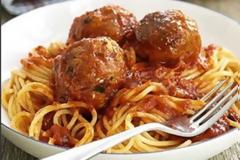 Κοκκινιστά κεφτεδάκια τόνου