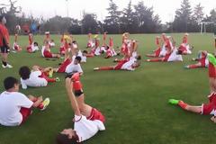 ΔΕΚΑ ΧΡΟΝΙΑ ΣΤΗΝ ΚΟΡΥΦΗ ΟΙ ΣΧΟΛΕΣ ΤΗΣ ΚΥΠΡΟΥ!