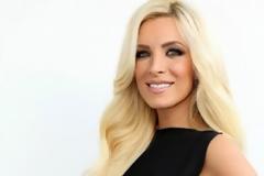 Αυτά είναι! Η Καινούριου πειραματίστηκε και έγινε τούμπανο - Δείτε την απίστευτη αλλαγή...