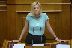 Ρ. Μακρή: Οι άνθρωποι που είναι δίπλα στον Τσίπρα, δεν μπορούν να χειριστούν ούτε κοτέτσι