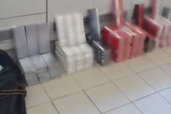 Τον τσάκωσαν με 920 λαθραία πακέτα τσιγάρα και 1200 γραμμάρια καπνού [photos]