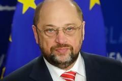 Σουλτς: Εξετάζουμε το ρόλο που θα έχει το ευρωκοινοβούλιο στην εφαρμογή του Μνημονίου