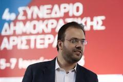 Θανάσης Θεοχαρόπουλος: 