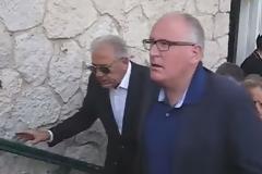 Πανικός στην Κω: Πάγωσε ο Δημήτρης Αβραμόπουλος - Δείτε και θα καταλάβετε... [video]