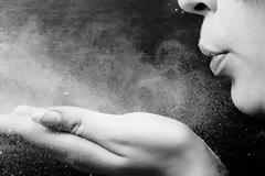 Η σκόνη που σε κάνει απολύτως υπάκουο - Υποταγή με την «Ανάσα του Διαβόλου»