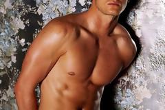 Χειροπέδες σε γνωστό μοντέλο για κοκαΐνη - Πώς δρούσε το κύκλωμα