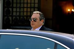 Πρώτα δουλεύουν εμάς! Πόσο και πού έχουν δουλέψει οι πολιτικοί αρχηγοί των κομμάτων;