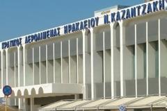 Η φυγή 9 Σύρων από την Κρήτη, σταμάτησε στο αεροδρόμιο του Ηρακλείου