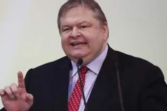 Βενιζέλος: Ο Τσίπρας έχει έλλειψη δημοκρατικής συνείδησης