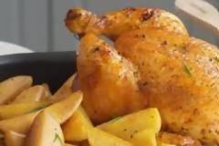 Η συνταγή της ημέρας: Κοτόπουλο με πατάτες στο φούρνο