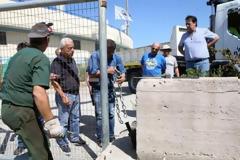 Πάτρα: Πόλεμος Δήμου-ΟΛΠΑ για τα κάγκελα στην παραλιακή ζώνη - Δημοτικά συνεργεία άνοιξαν την περίφραξη στο χώρο στο ΝΟΠ