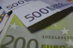 Η στάση πληρωμών «γεννά» πλεονάσματα