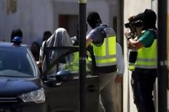 Ισπανία: Συνελήφθη 19χρονη που στρατολογούσε μαχητές για την ISIS