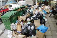 Ηλεία: Τα σκουπίδια στοιχειώνουν τον Πύργο