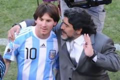 Όταν ο Μαραντόνα μάθαινε τον Μέσι να εκτελεί φάουλ