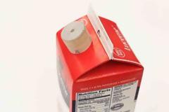 Το ήξερες; Πώς το καπάκι θα... σου πει αν χάλασε το γάλα;