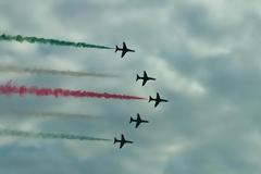 ΣΥΜΒΑΙΝΕΙ ΤΩΡΑ: Γέμισε ο Αττικός ουρανός μαχητικά - Μοναδικές εικόνες