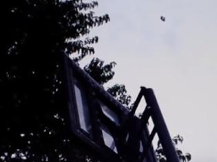 Φωτογραφία για Σοκαριστικό: Ανήλικος κατέγραψε UFO; [video]