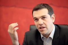 ΠΑΘΑΜΕ ΣΟΚ: Δείτε το Τσίπρα πριν χρόνια με αφάνα μαλλί και μούσια [video]