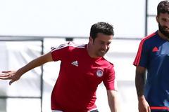 ΣΙΛΒΑ ΣΕ ΝΤΟΥΡΜΑΖ : ΓΙ'ΑΥΤΟ ΕΙΣΑΙ ΕΚΤΟΣ...