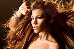 Εφιαλτική νύχτα για την εγκυμονούσα Αννέτ Αρτάνι: Στο νοσοκομείο, μετά από επίθεση σκύλου