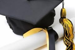 Υποτροφίες σε δημότες του προκηρύσσει ο Δήμος Κ.Πολεμιδιών