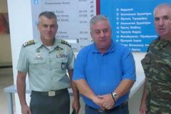 Κοντά στους τραυματίες της ΣΜΥ ο Διοικητής της 1ης Στρατιάς Αντιστράτηγος Ιωάννης Ηλιόπουλος