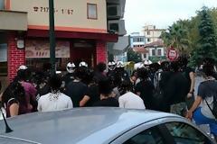 Επίθεση στα γραφεία της Χρυσής Αυγής στην Κομοτηνή για την επέτειο της δολοφονίας Φύσσα [photos]