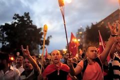 Σε εμφύλιο εξελίσσεται η νέα κλιμάκωση του Κουρδικού στην Τουρκία