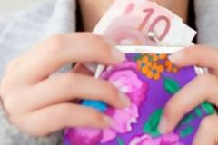 Πάτρα: Έπαιρνε τη σύνταξη της νεκρής μητέρας της