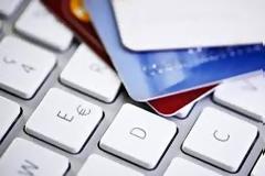 34χρονη βρήκε την πιστωτική της κάρτα υπερ-χρεωμένη...