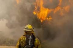 Καταστροφικές πυρκαγιές στην Καλιφόρνια