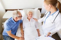 Ανασφάλιστοι: Ο ιατρικός κόσμος & τα κόμματα ζητούν γενναία χρηματοδότηση μέσα από ένα δίκαιο φορολογικό σύστημα