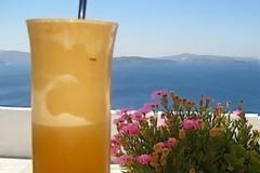 Φραπέ: Πώς ανακαλύφθηκε τυχαία ο θρυλικός καφές;